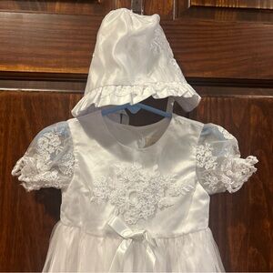 Niubao Baby Christening Dress Outfit Gown and Bonnet 9 months 32” long 3 Layers